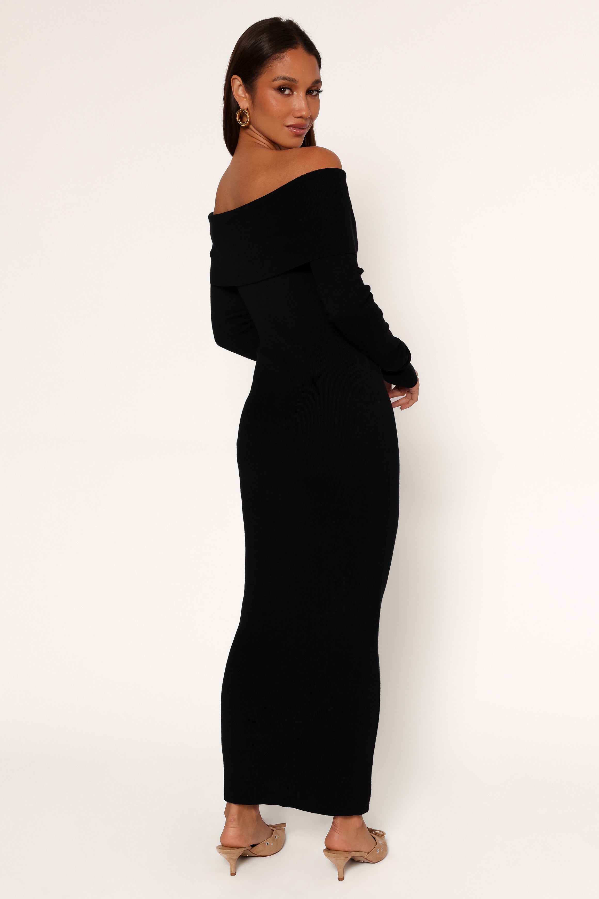 Archie Off the Shoulder Midi Dress - Black-Charming Rule