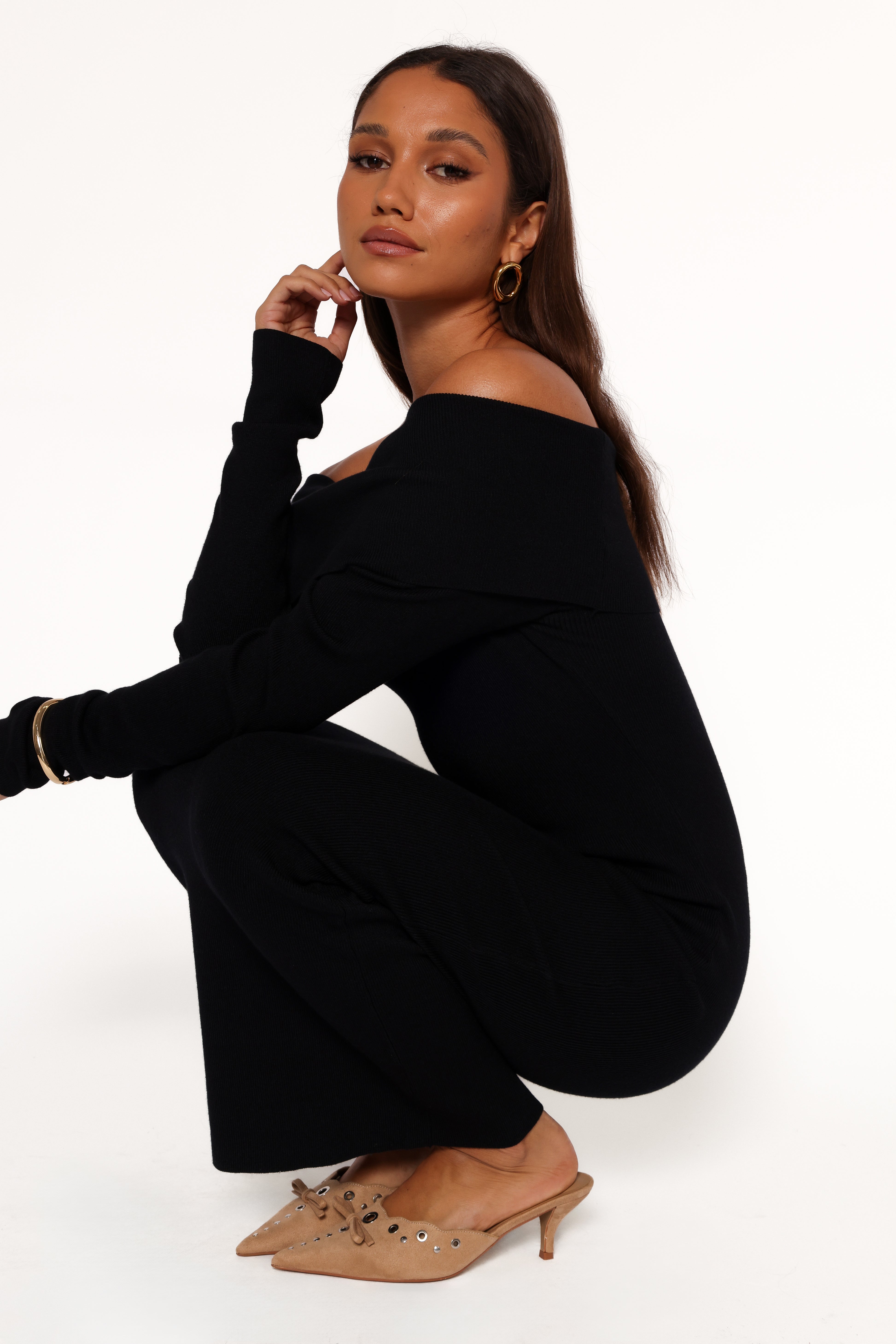 Archie Off the Shoulder Midi Dress - Black-Charming Rule