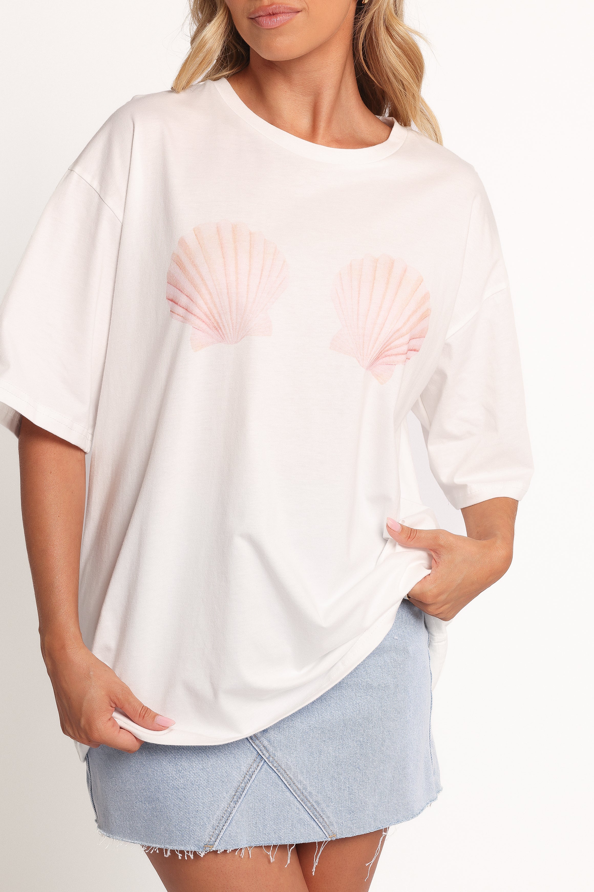 Sammie Graphic Tee - White-Ladys Street