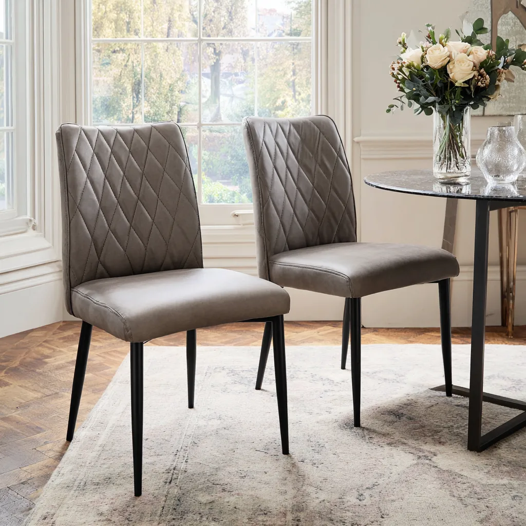 Chaise de salle à manger-similicuir-48x45x90 cm-gris-noir-design moderne-Interiorilo