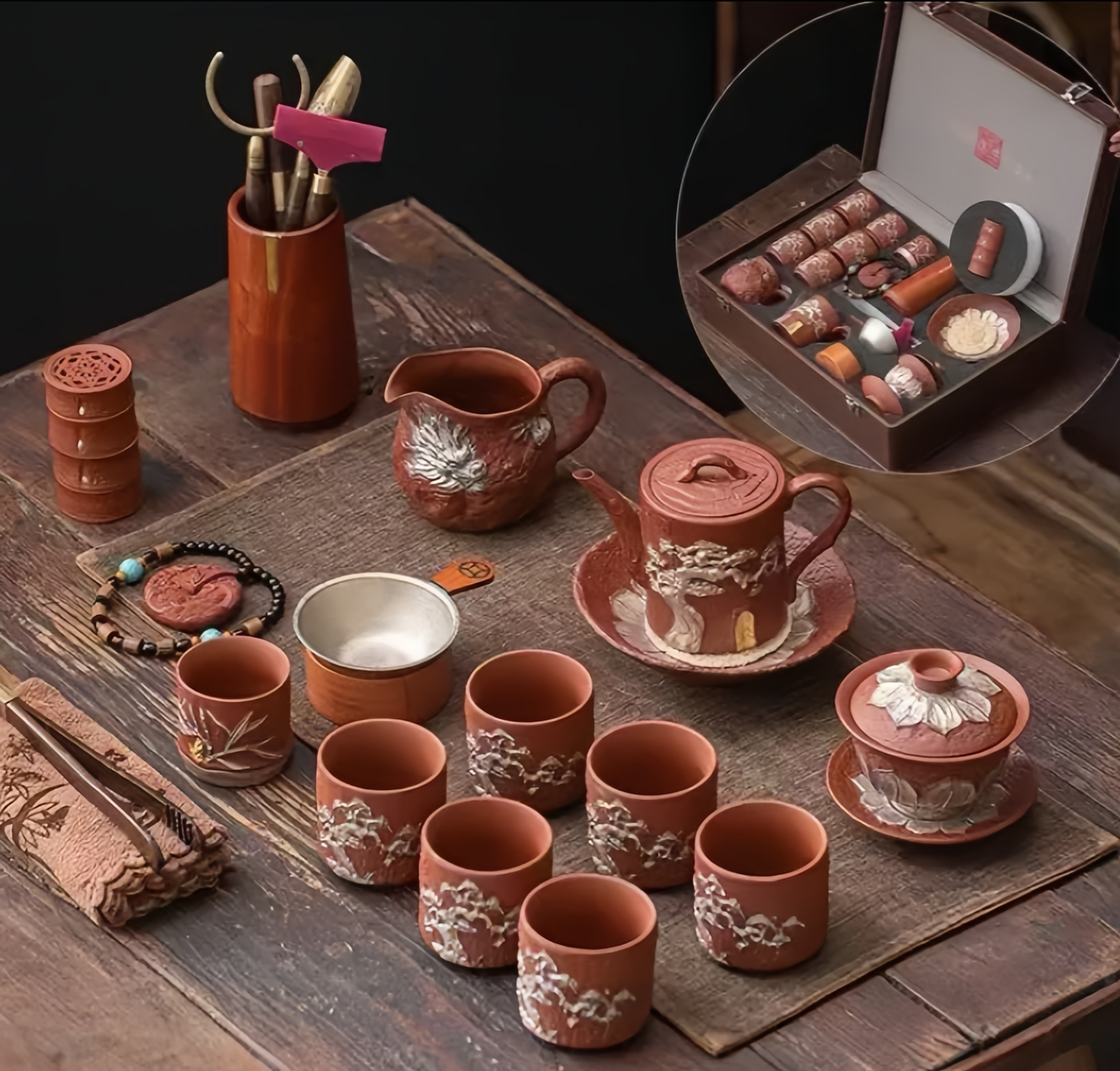 Traditional Yixing Zisha Tea Set with Storage Case