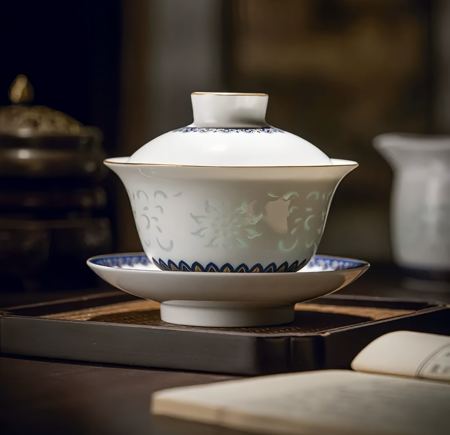 White Porcelain Gaiwan Tea Set – Minimal & Elegant
