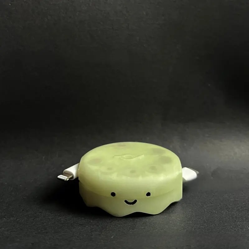 Cute Retractable Charger Data Cable Organizer Winder Anti-Tangle