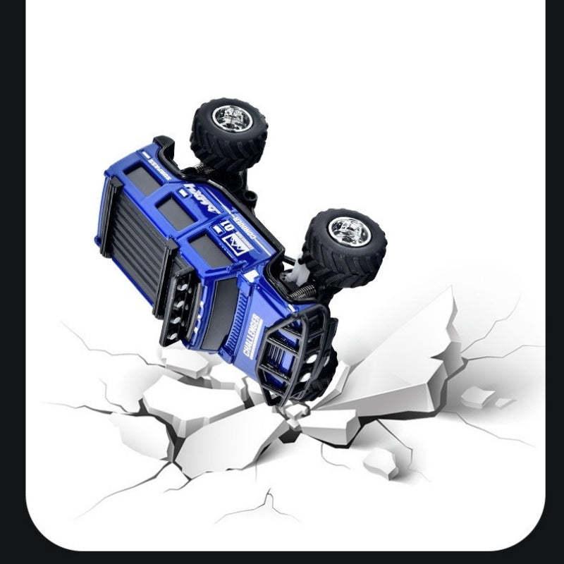 🔋 2025 HOT SALE 50% OFF! ✨ Mini RC Off-Road Truck with Lights