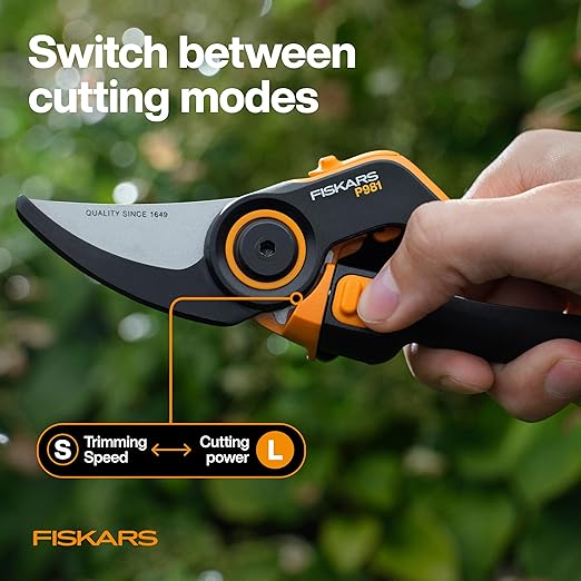 Fiskars DualAction metszőolló – Kézi metszőolló két vágási móddal, bypass metszőolló akár 2,5 cm-es szárakhoz és ágakhoz, alacsony súrlódású acélpenge, FiberComp keret