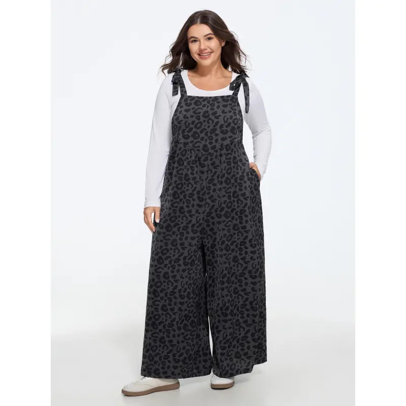 Női plus size ujjatlan leopárdmintás overál, rakott vállpántokkal, zsebekkel, rugalmas anyagból, mosógépben mosható, stílusos és lezser.