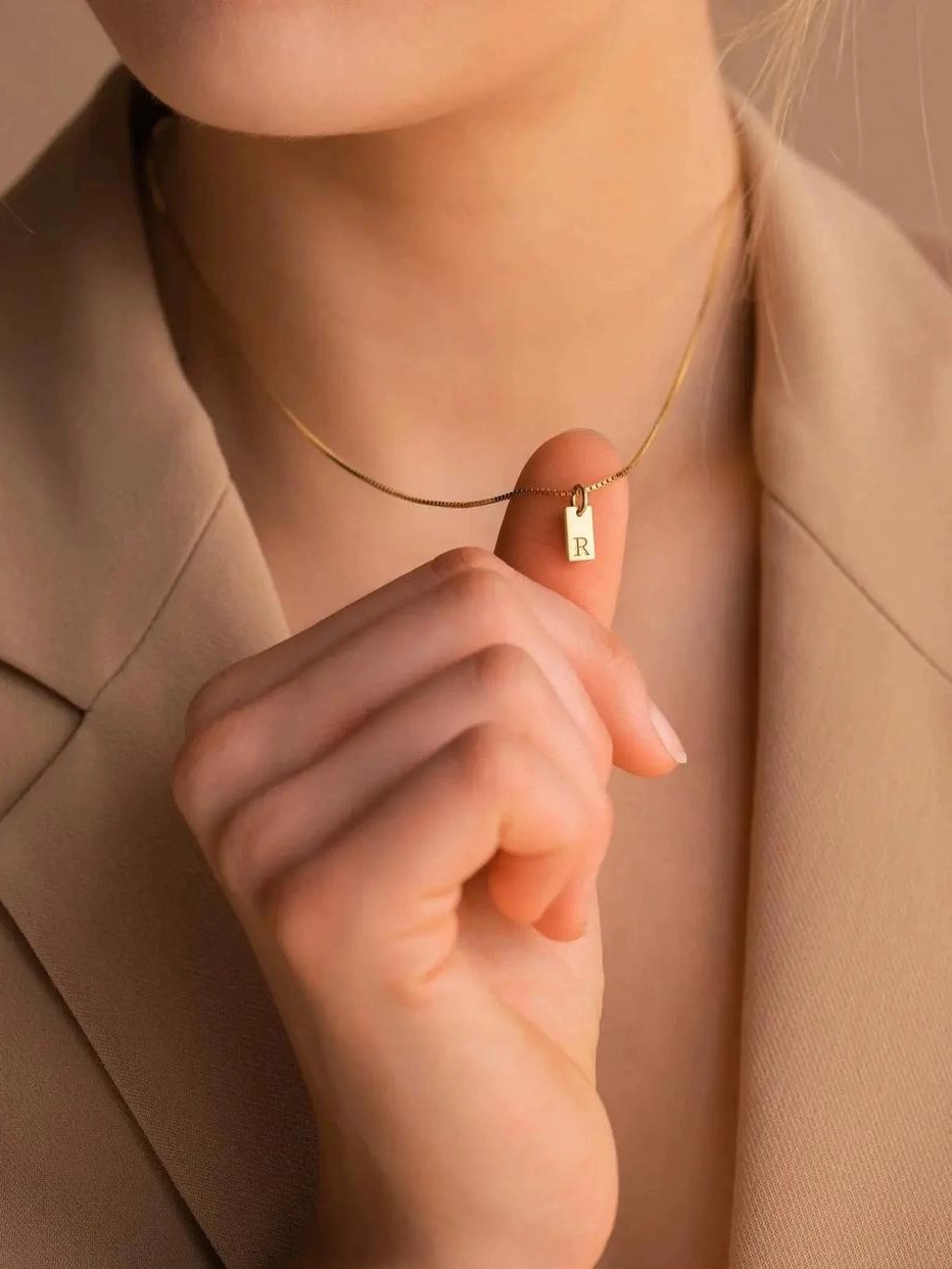 🎁 Žhavé produkty 2024 Velký výprodej 🌟 14karátový zlatý náhrdelník Elizabeth Letter 💫