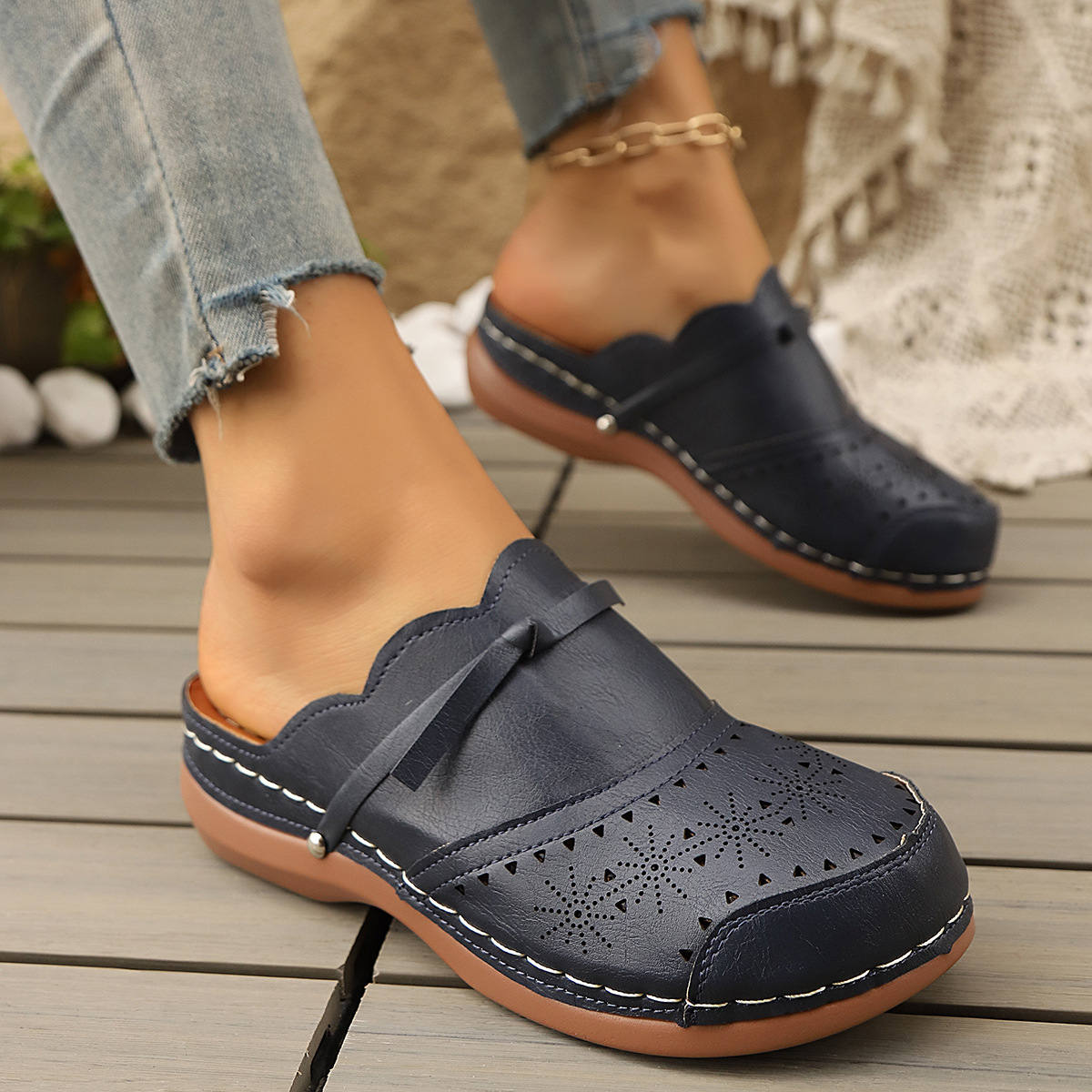 🔥 Last Day of Sale: 50% Off — Women's Bow-Detail Orthopedic Sandals (Semi-Enclosed)