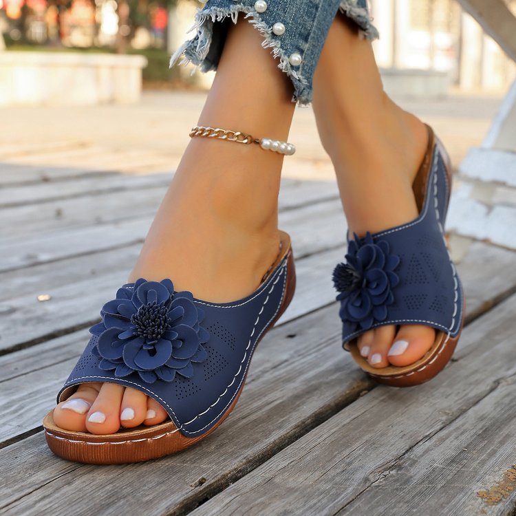 ⏰ Limited Time Sale 60% OFF - Women's Floral Wedge Slides, Hollow Out Platform Beach Sandals