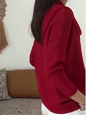 Women's soft and comfortable solid color ribbed turtleneck long-sleeved knit top.