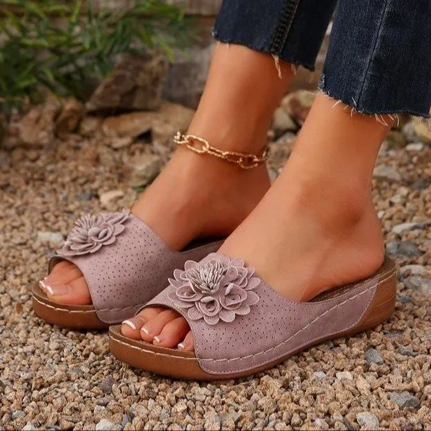 ⏰ Limited Time Sale 60% OFF - Women's Floral Wedge Slides, Hollow Out Platform Beach Sandals
