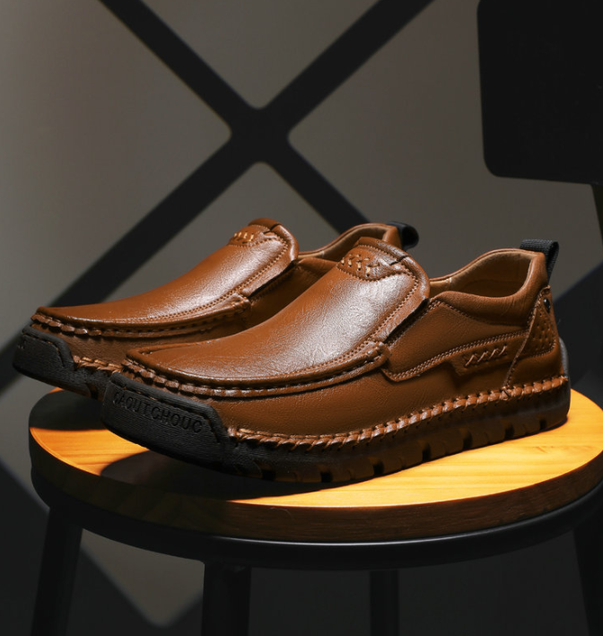 ⏰ Limited-time 50% off! 🔥 Hand-stitched men's waterproof, non-slip, orthopedic casual walking shoes for pain-free walking.