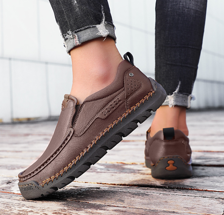 ⏰ Limited-time 50% off! 🔥 Hand-stitched men's waterproof, non-slip, orthopedic casual walking shoes for pain-free walking.