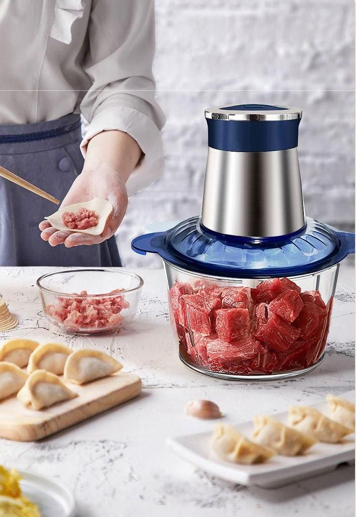 Vielseitiger Fleisch- und Gemüsewolf aus Edelstahl