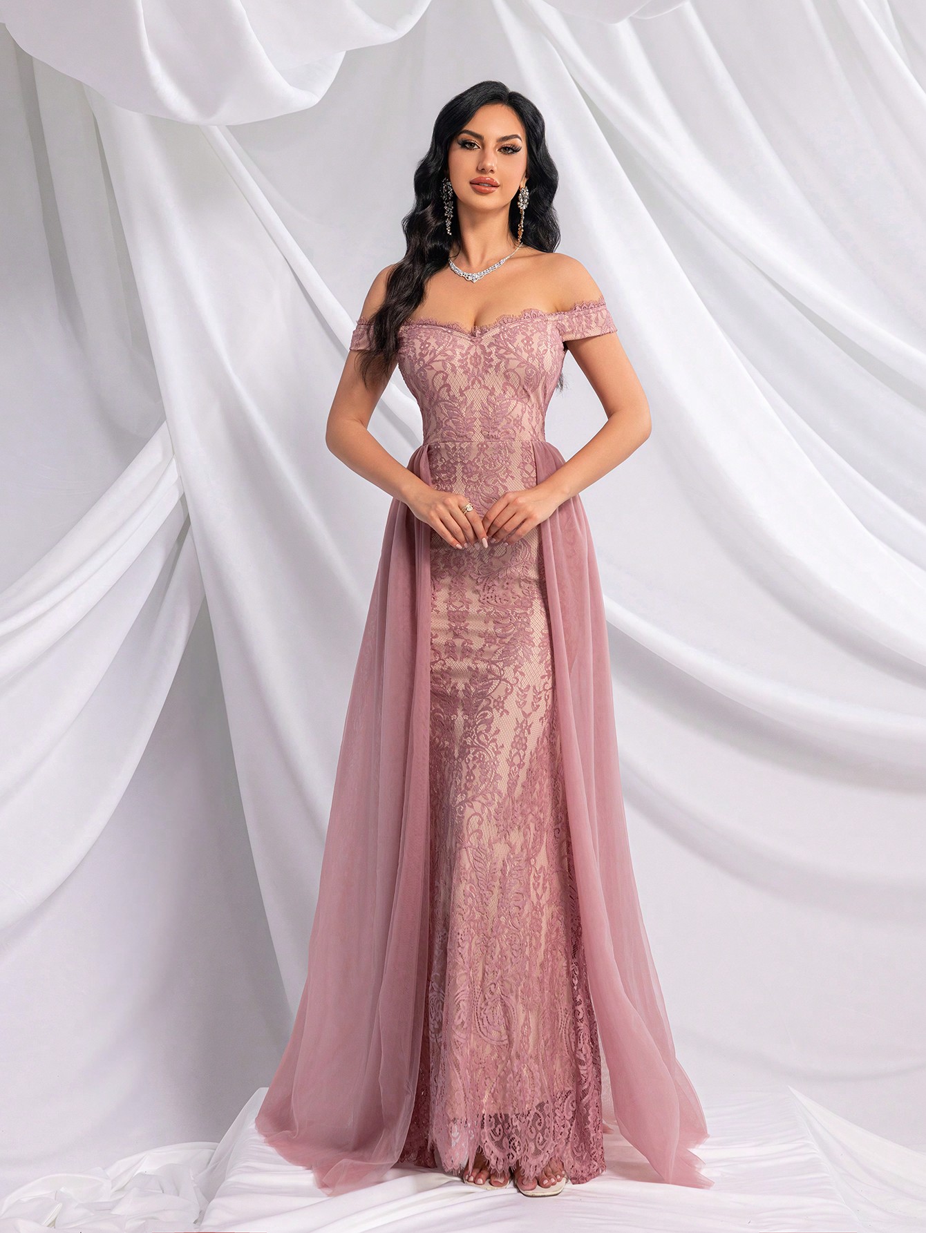 Fashionable Elegant Solid Color Full Printed Lace Mesh Ladies Gown Dresses For Evening Party, Banquet, Cocktail Party