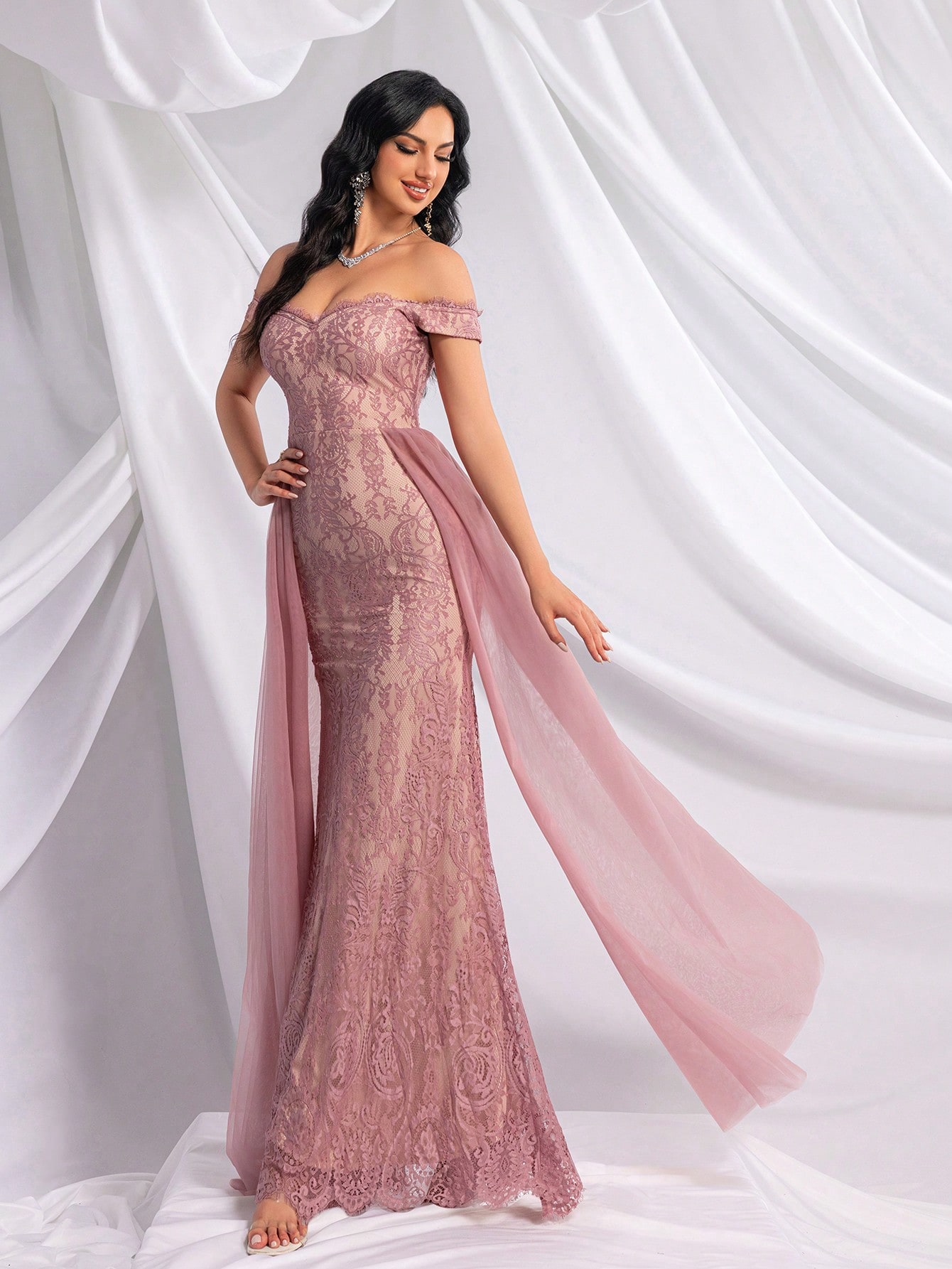 Fashionable Elegant Solid Color Full Printed Lace Mesh Ladies Gown Dresses For Evening Party, Banquet, Cocktail Party