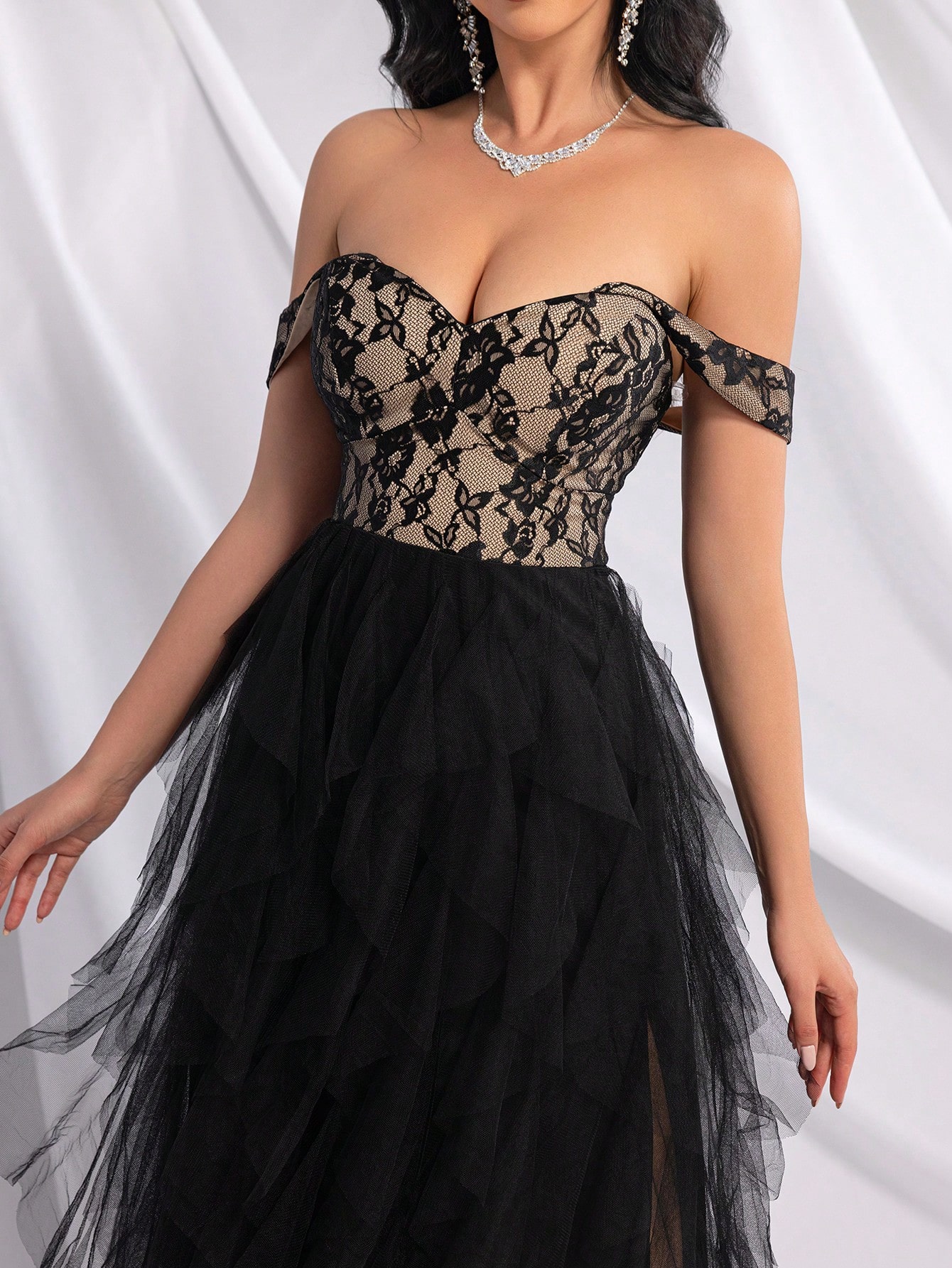 Fashionable Elegant Lace Splicing Mesh High Slit Bridesmaid Gown Dresses