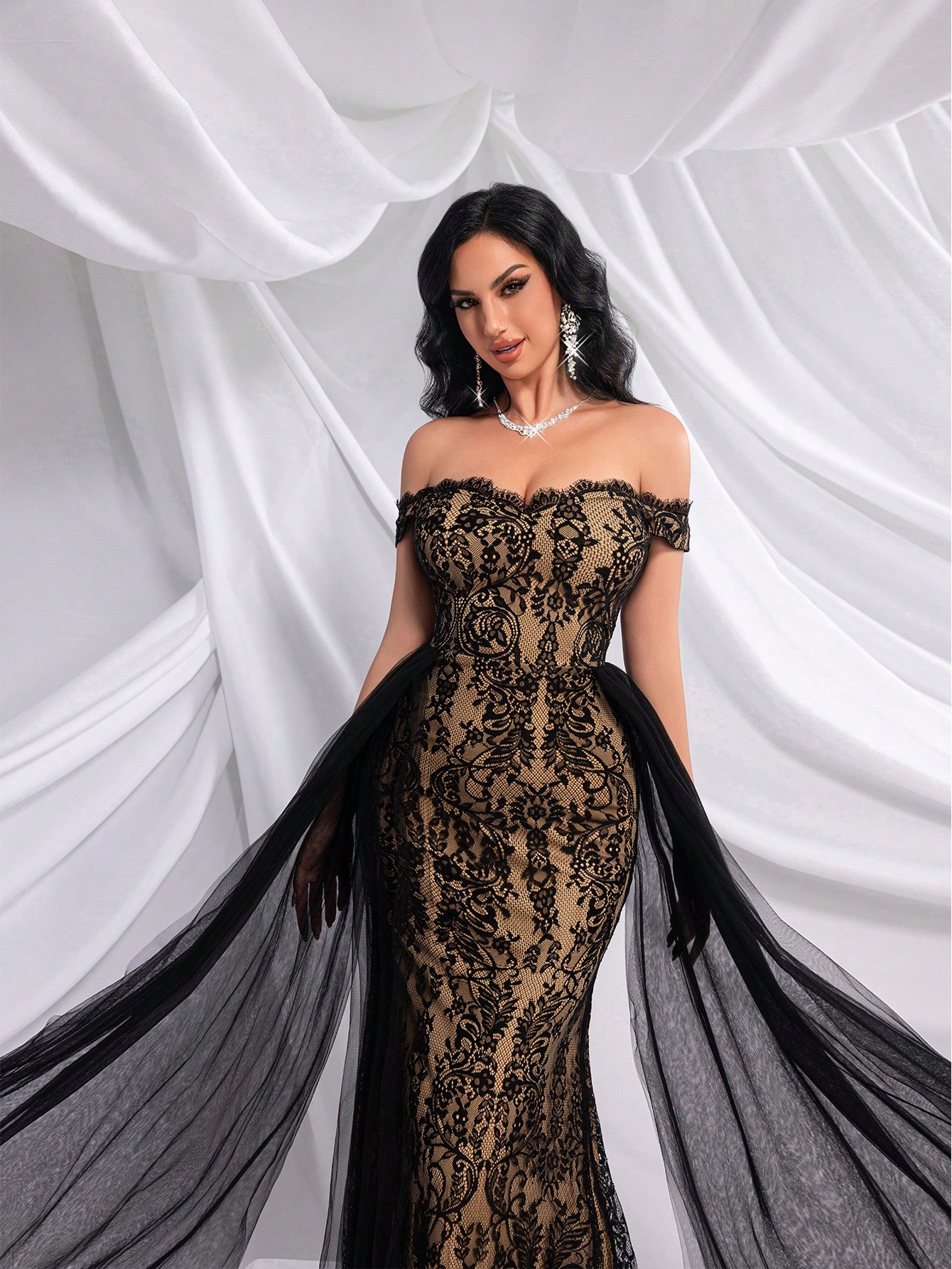 Fashionable Elegant Solid Color Full Printed Lace Mesh Ladies Gown Dresses For Evening Party, Banquet, Cocktail Party