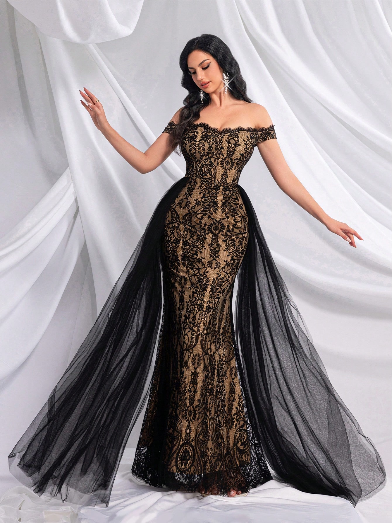 Fashionable Elegant Solid Color Full Printed Lace Mesh Ladies Gown Dresses For Evening Party, Banquet, Cocktail Party