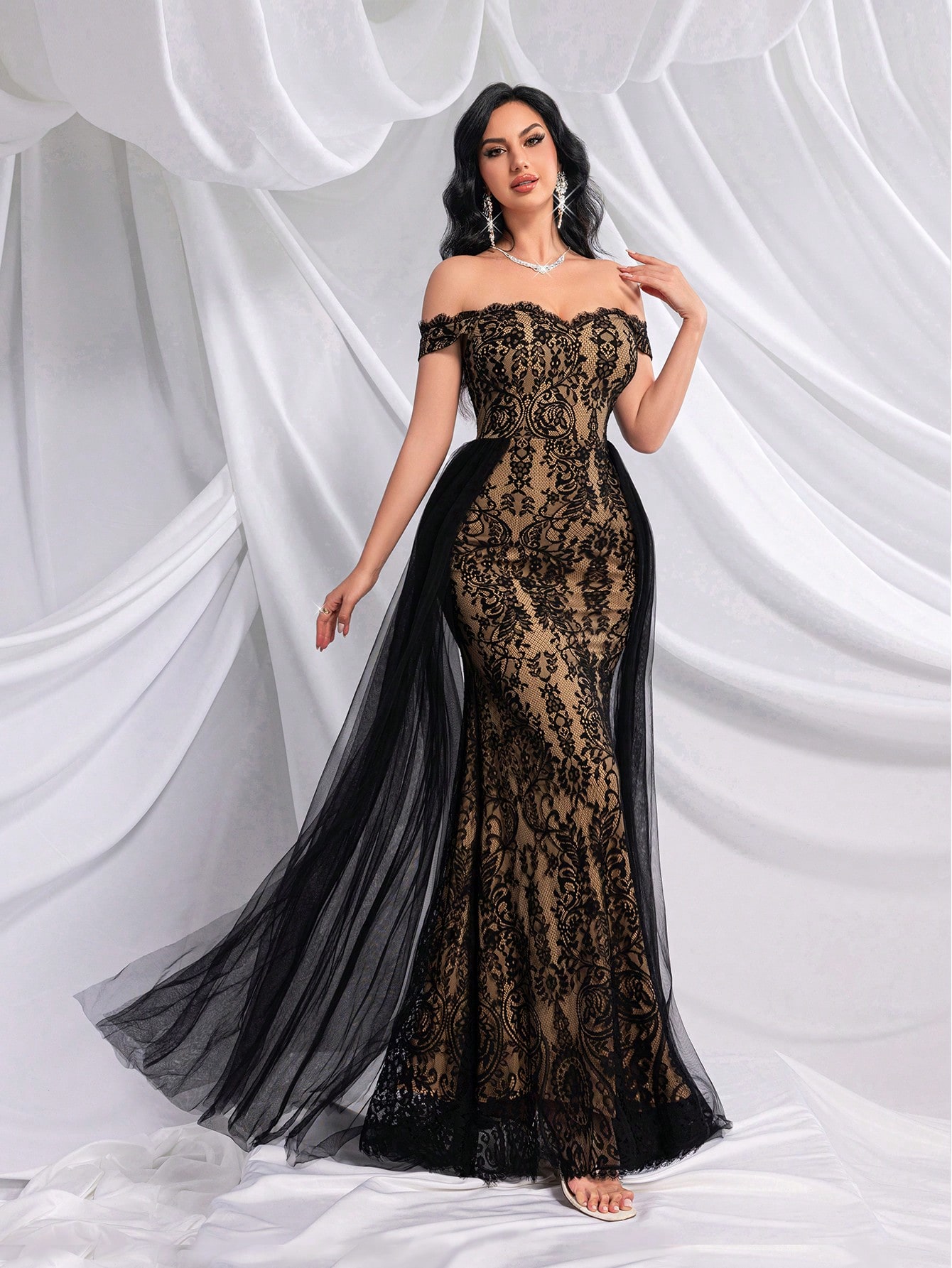 Fashionable Elegant Solid Color Full Printed Lace Mesh Ladies Gown Dresses For Evening Party, Banquet, Cocktail Party