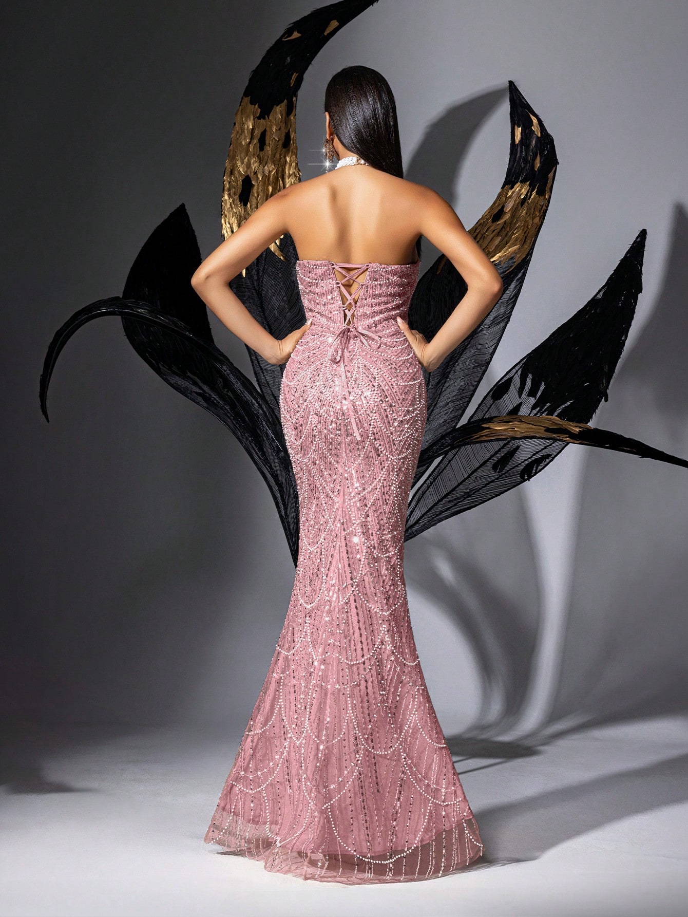 Temperament Goddess Sequins Upscale Evening Gown Women Party Formal Dress Graduation Outfit For Cocktail Party, Galas, Red Carpet, Birthday Party, Graduation Season Prom, Award Ceremony Pure Color Hanging Neck Backless Mermaid Hem Long Dresses