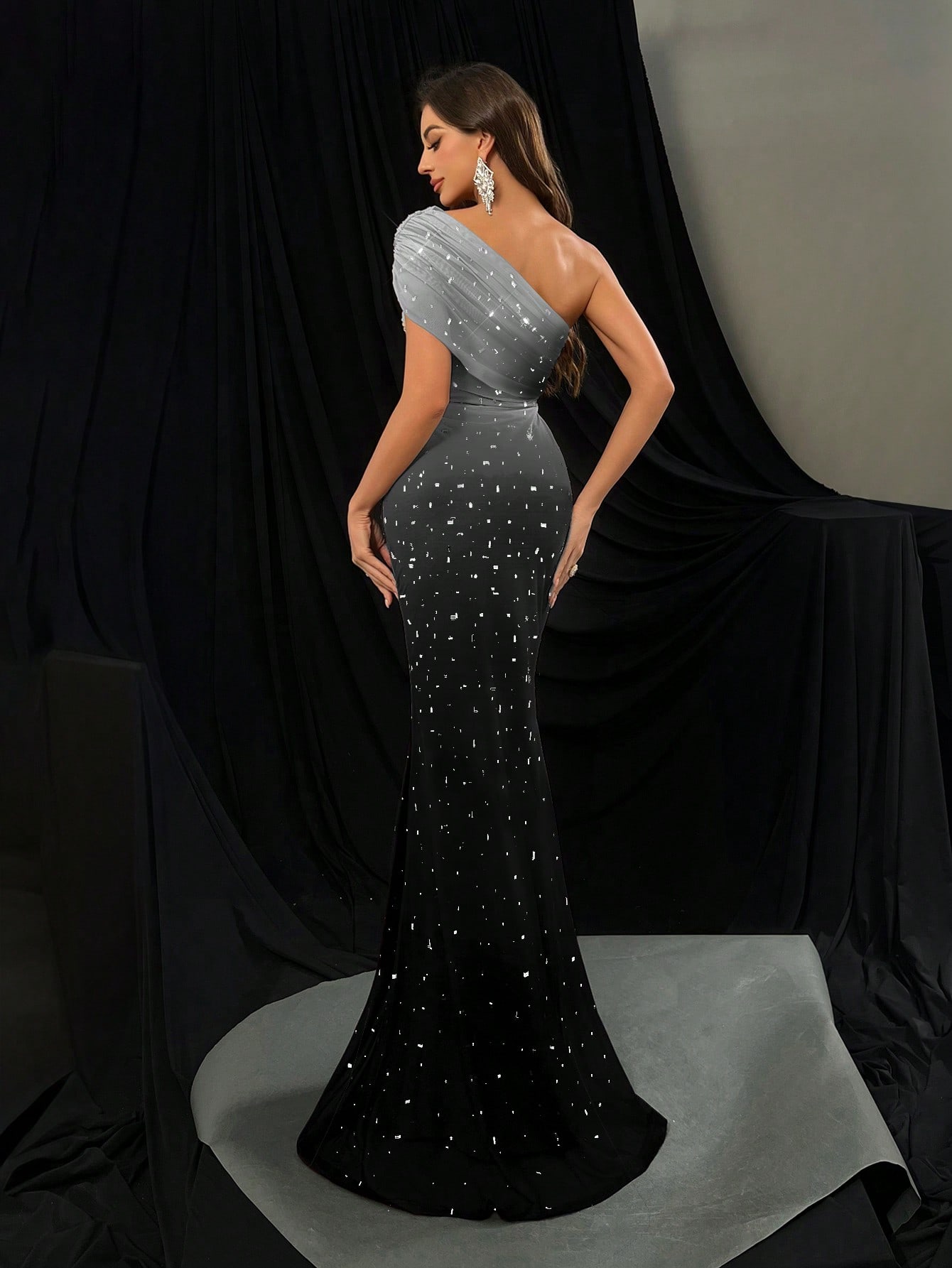 Charm Women Solid Color Formal Dresses Evening Girls Gown Suitable Graduation Party, Galas, Red Carpet Events ,Asymmetrical Neck Hot Drill Rhinestone Dresses