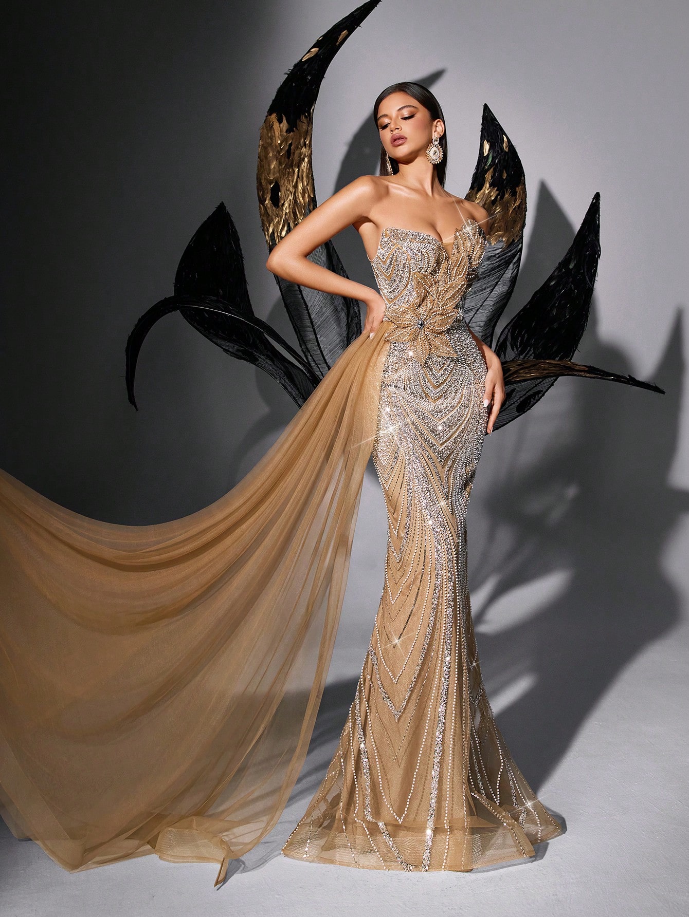 Shiny Sequins Party Formal Dress Flower Decoration Upscale Evening Gown For High Society Dinners, Galas, Birthday Party, Cocktail, Graduation Prom, Award Ceremony Solid Color Strapless Mermaid Hem Dresses