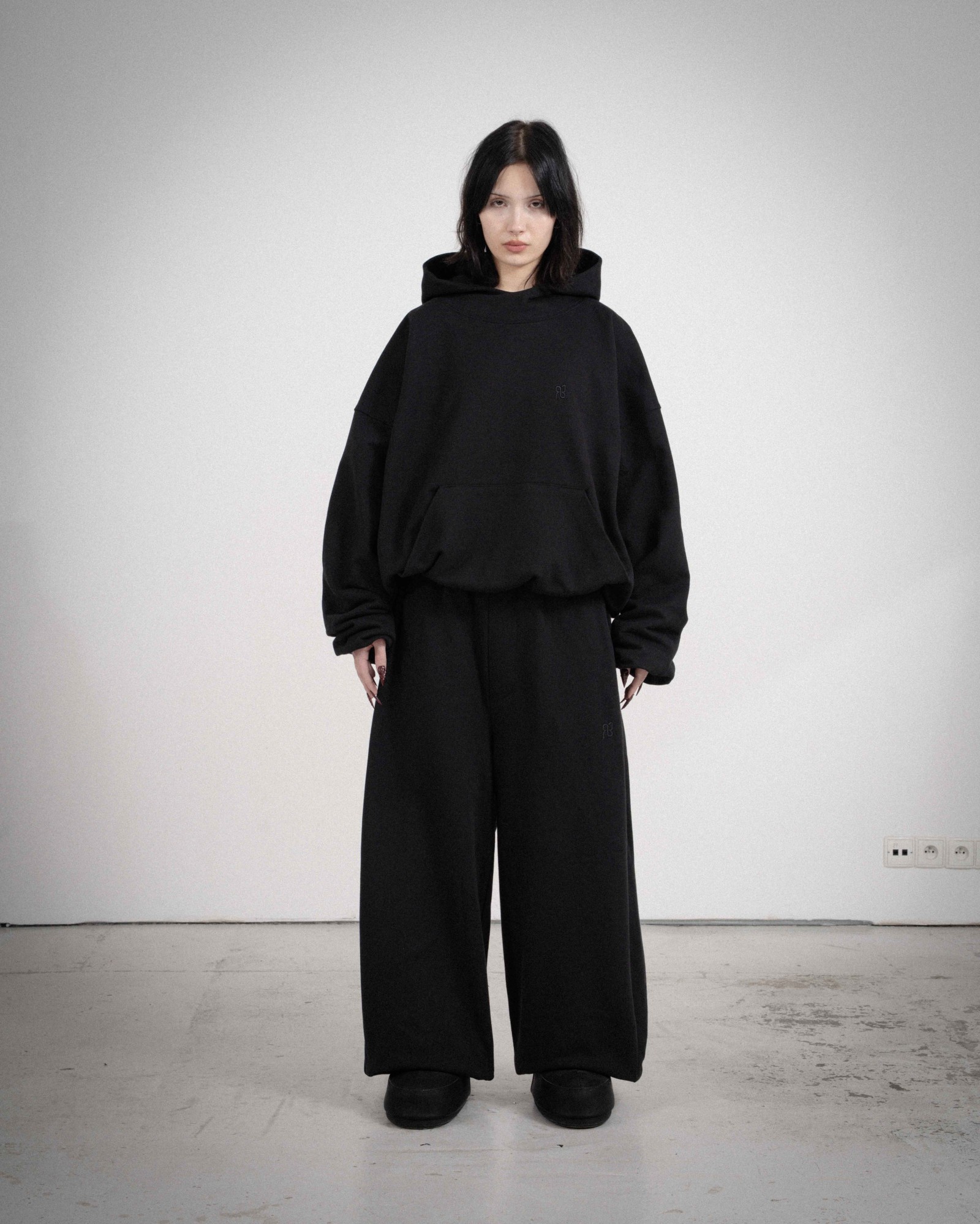 BIGGIE BLACK SWEATPANTS