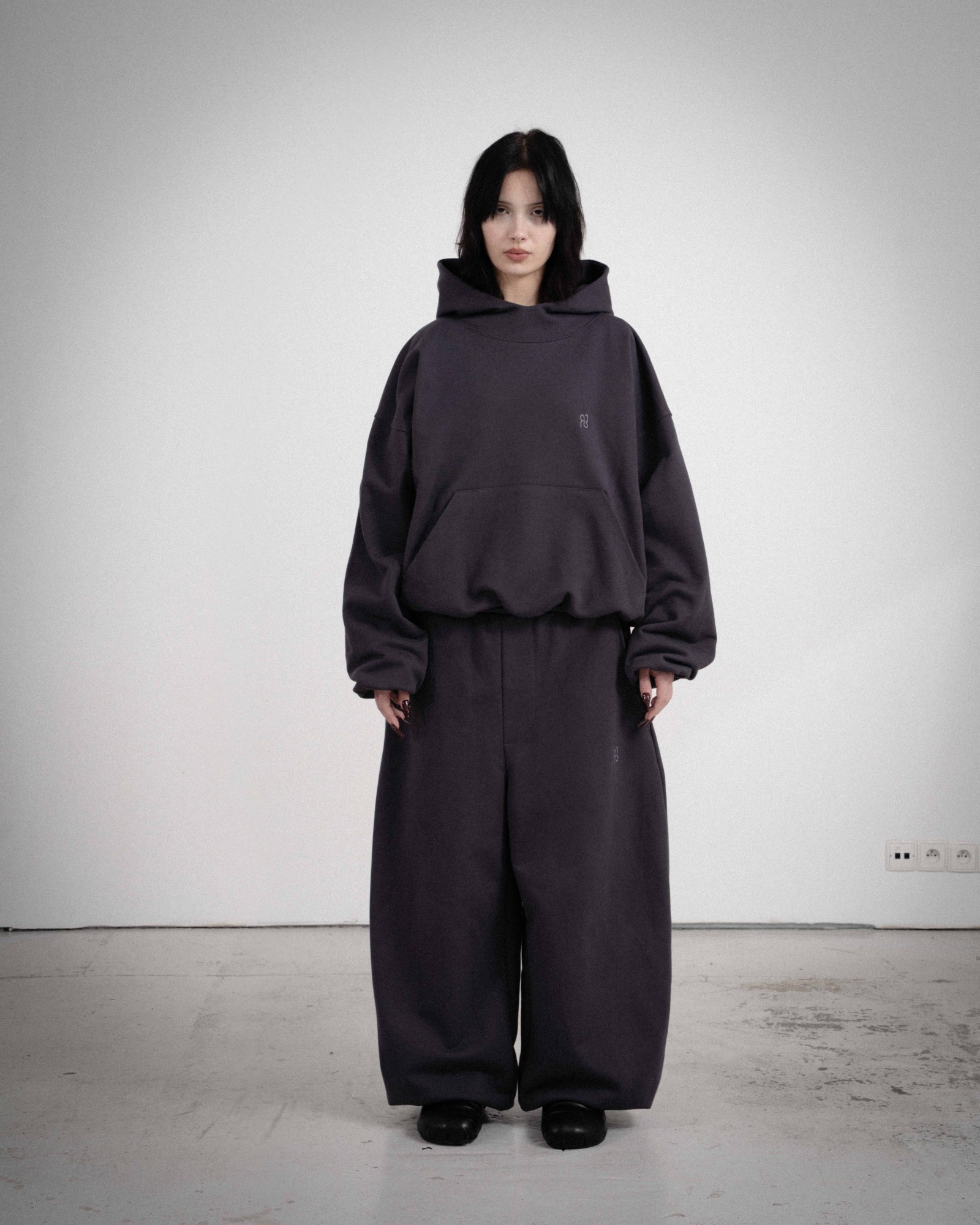 BIGGIE GRAPHITE GREY SWEATPANTS