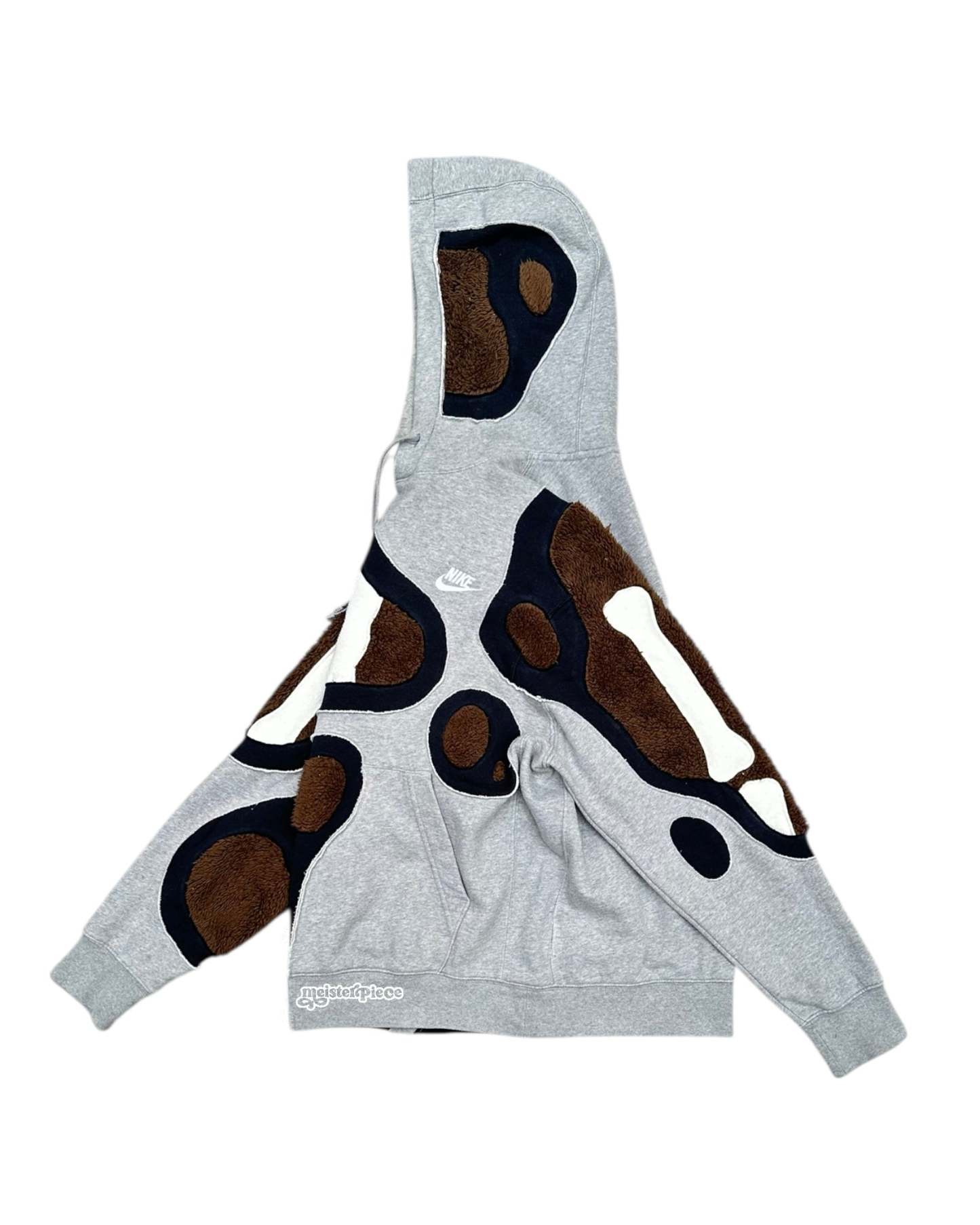 THE SKELETON SHERPA NIKE 