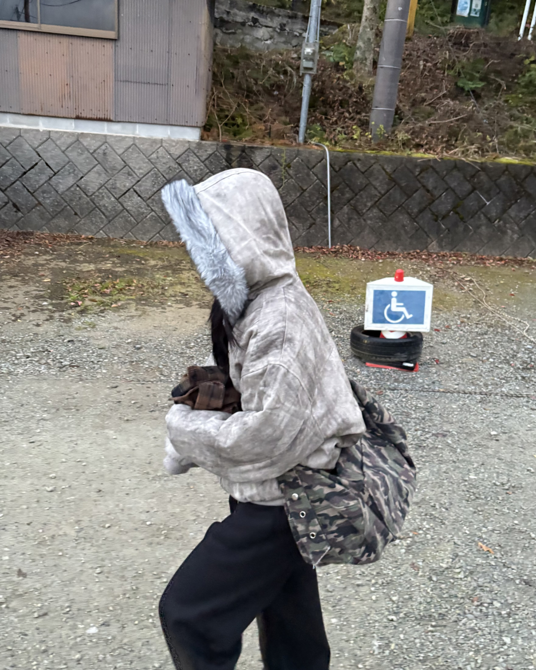 Wash-Damaged Fur Hood Jacket