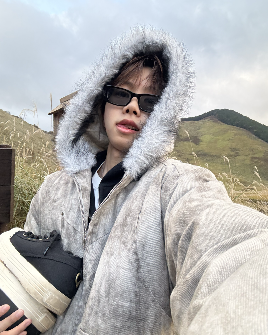 Wash-Damaged Fur Hood Jacket