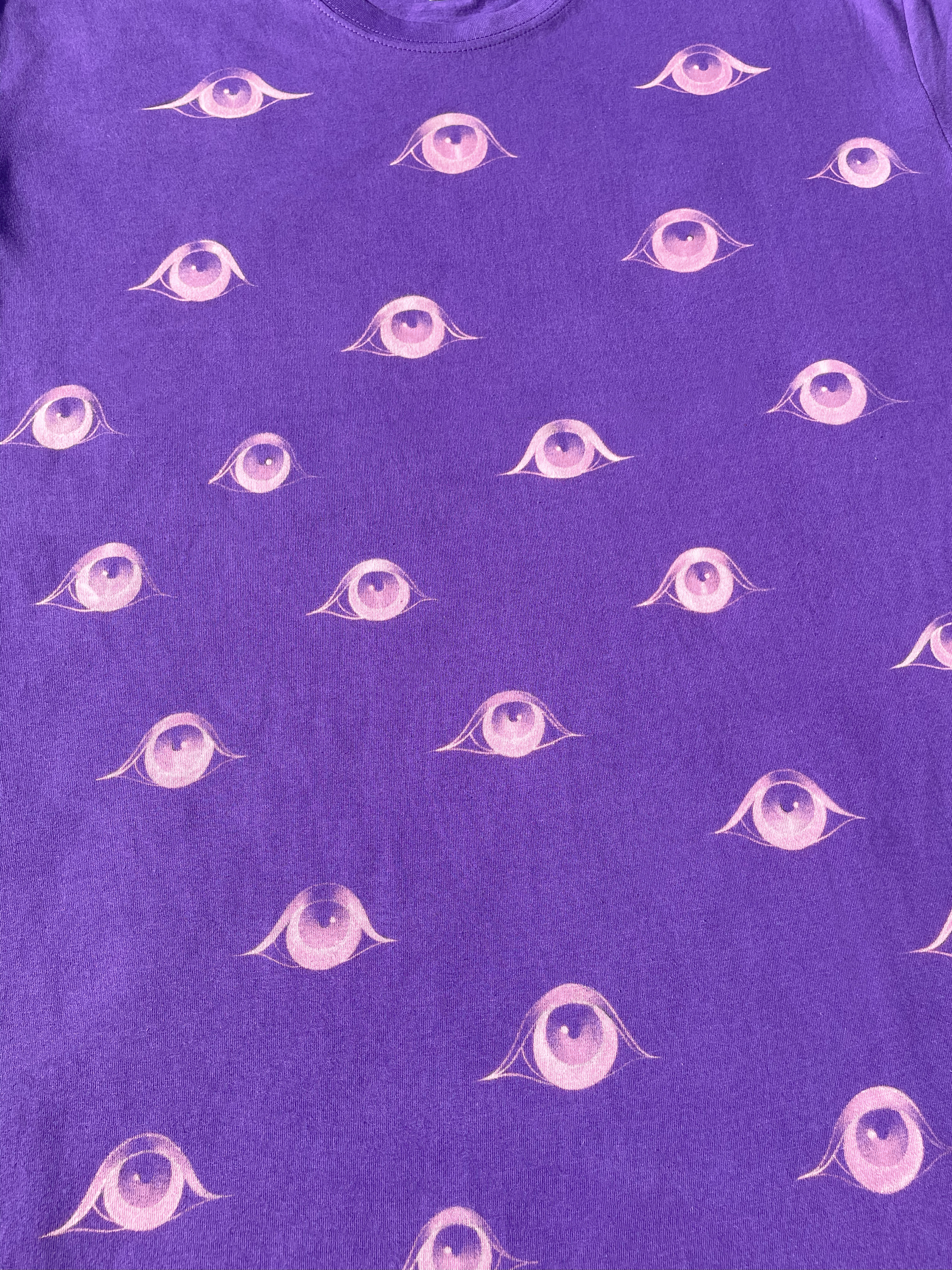 Purple spooky eyes short sleeve T-shirt