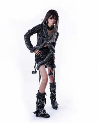 <IT's N0T BLACK & WHITE> - BLACK CYGNUS ATRATUS