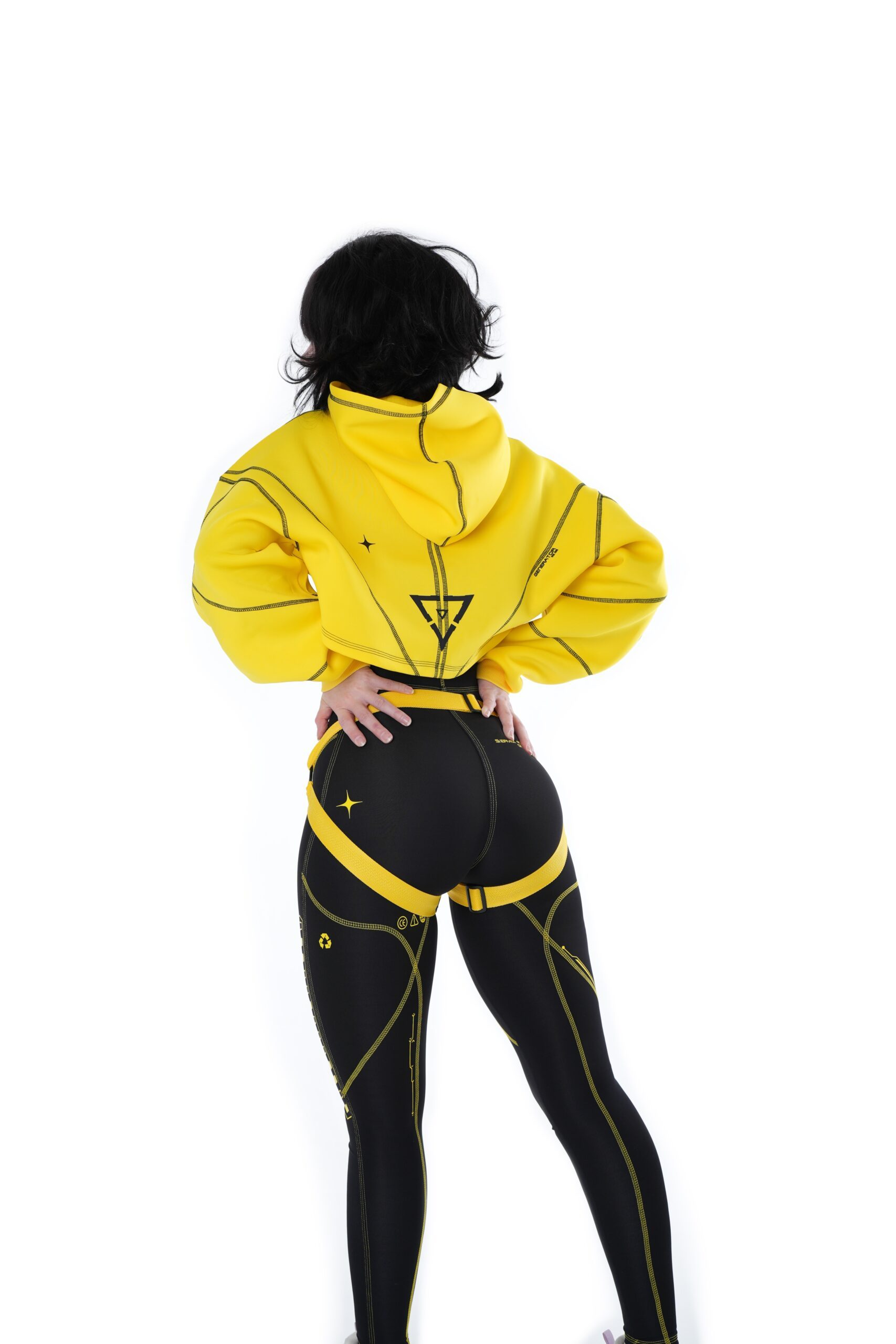 Cyber Black-Yellow Suit (Full Set)
