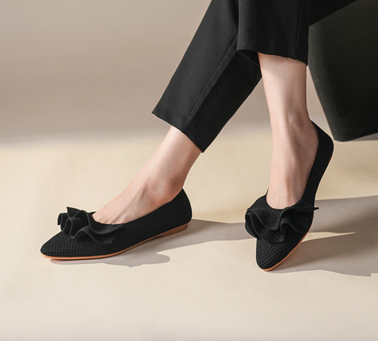 Comfortable Pointed-Toe Knit Flats Designed for Everyday Comfort