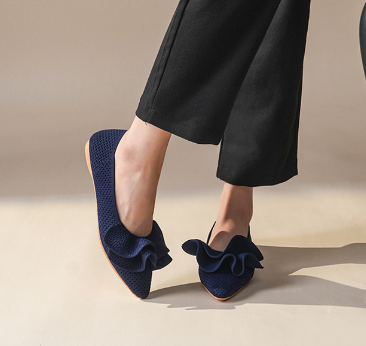 Comfortable Pointed-Toe Knit Flats Designed for Everyday Comfort