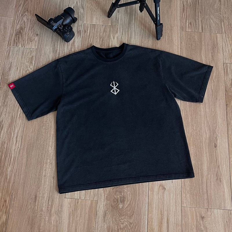 "GOD HAND" TEE