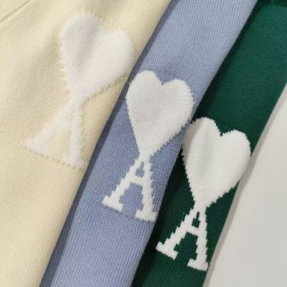 New classic embroidered V-neck cardigan sweater