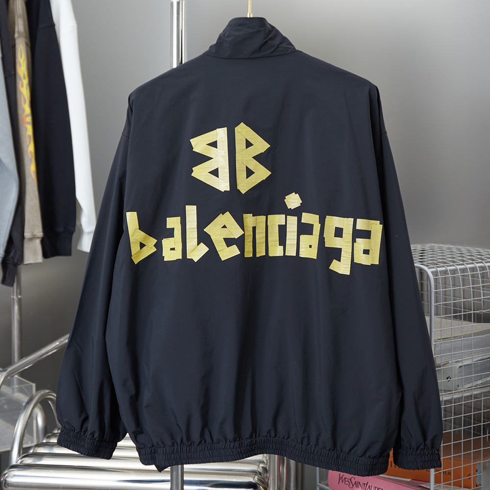 Classic Letter Long Sleeved Jackets