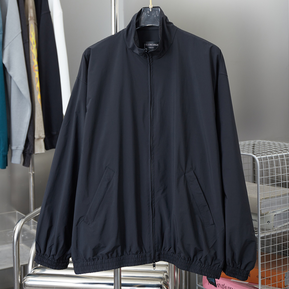 Classic Letter Long Sleeved Jackets