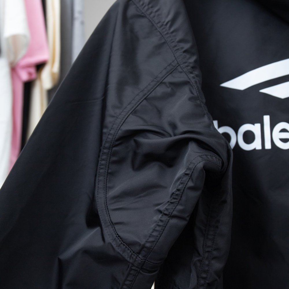 Letter Long Sleeved Waterproof Jackets