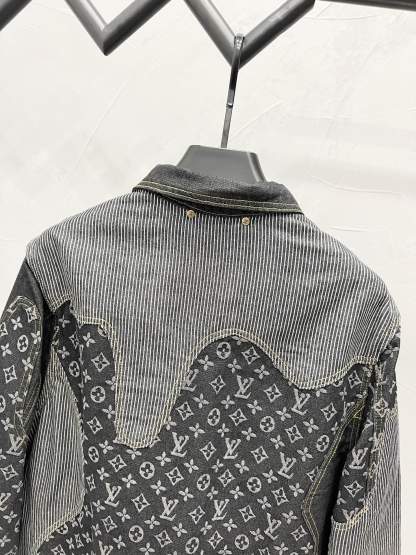 Contrast Color Spliced Long Sleeved Denim Jackets