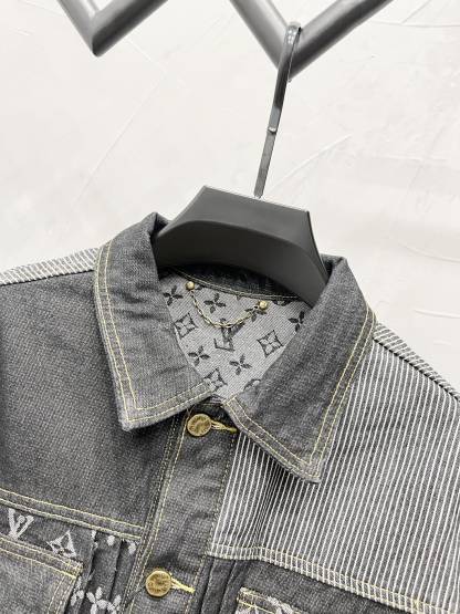 Contrast Color Spliced Long Sleeved Denim Jackets