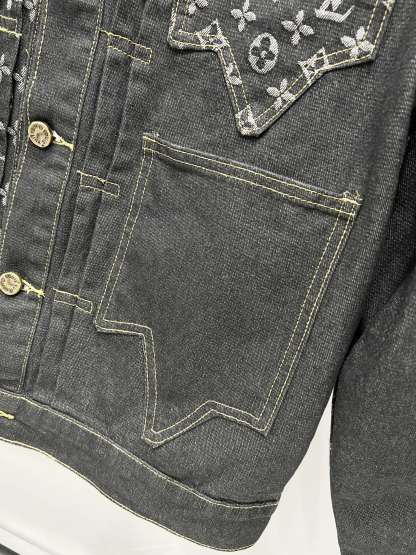 Contrast Color Spliced Long Sleeved Denim Jackets