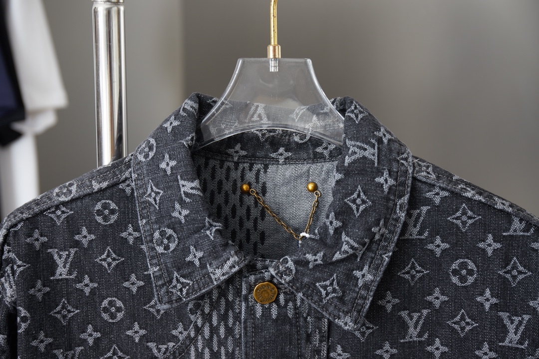 Checkerboard Print Long Sleeved Denim Jackets