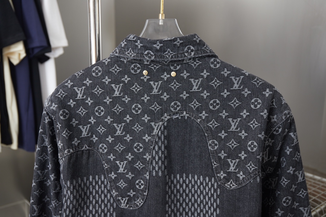 Checkerboard Print Long Sleeved Denim Jackets