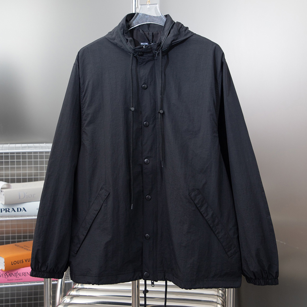 Classic Letter Print Long Sleeved Jackets