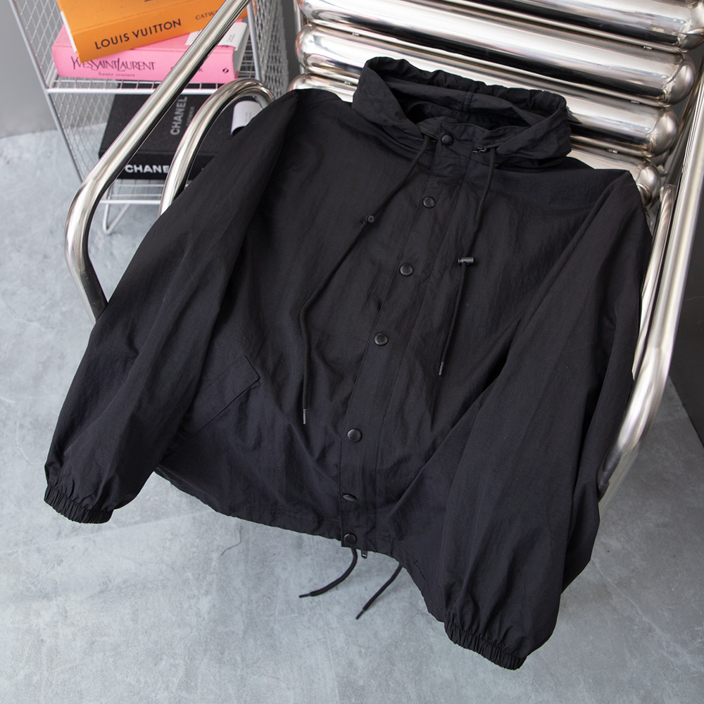 Classic Letter Print Long Sleeved Jackets