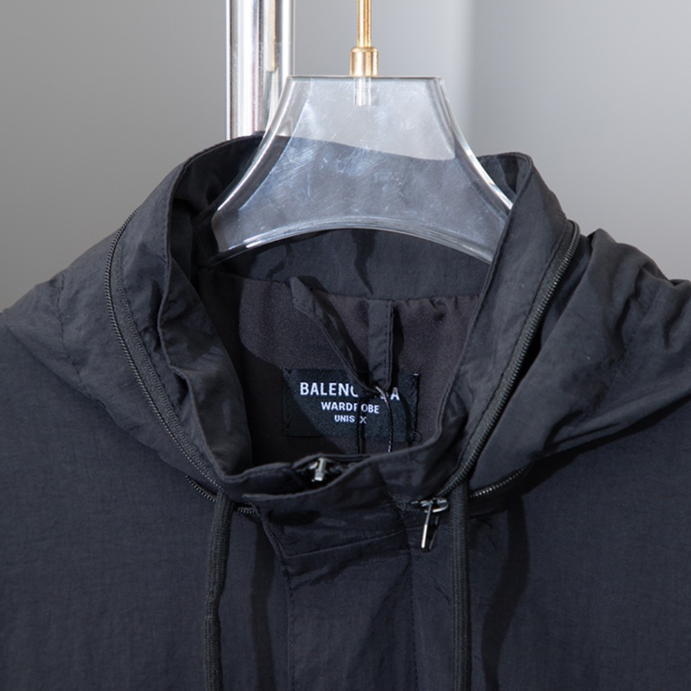 Classic Letter Print Long Sleeved Jackets